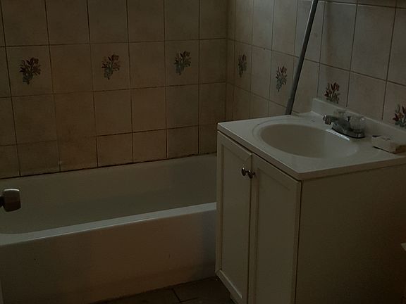 3rd image of 7848 S Coles Ave APT 1A