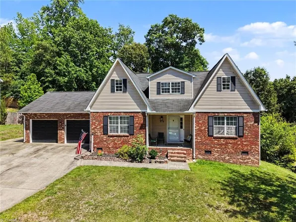 318 Daniel Paul Dr, Archdale, NC 27263