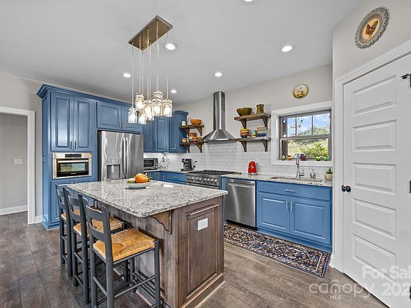 5th image of 55 Withers Ln