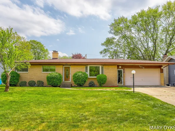 1016 Orchard Ave, Grand Haven, MI 49417