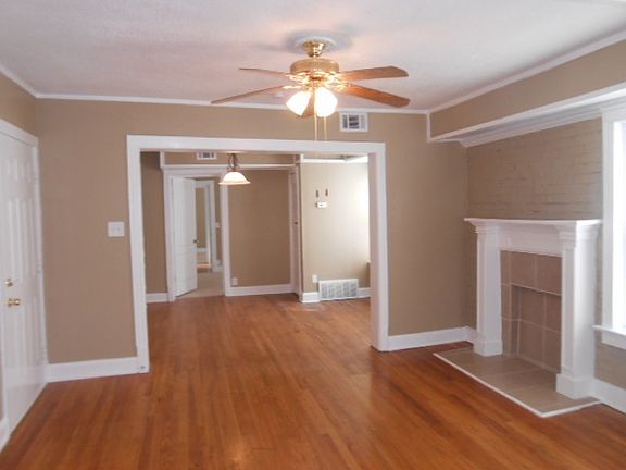 5th image of 4029 Harrison St APT 3N