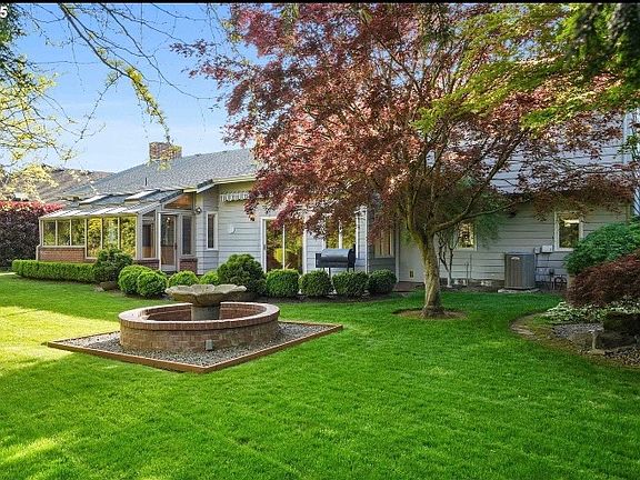 2nd image of 316 McLaughlin Dr