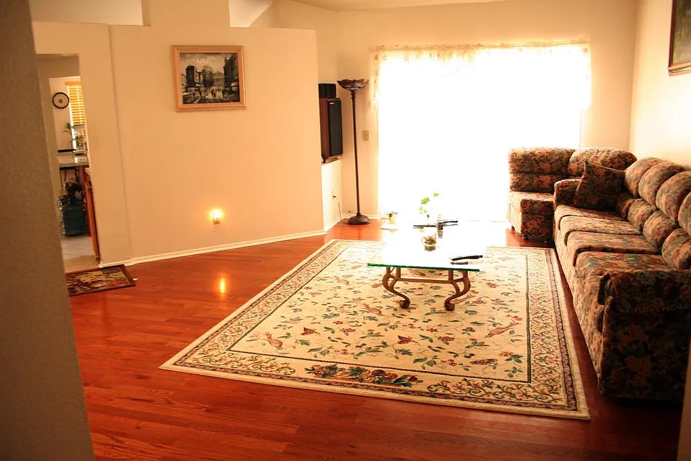 25231 Bristol Ave — Photo 3