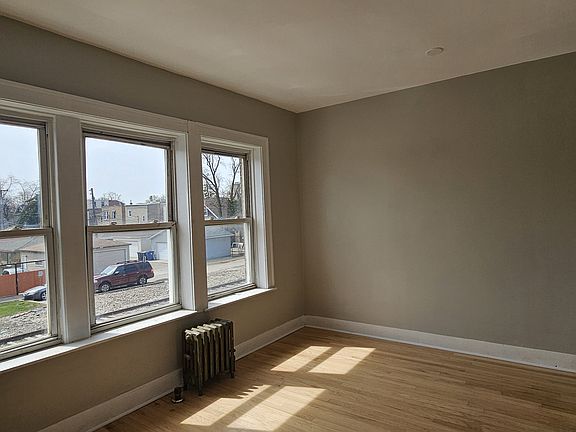 3rd image of 5006 W 16th St #2E