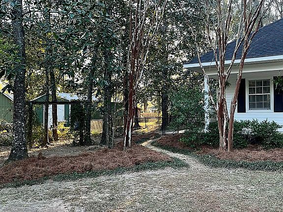 3rd image of 12173 Twin Oaks Dr