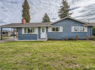 19824 32nd Ave S, Seattle, WA 98188