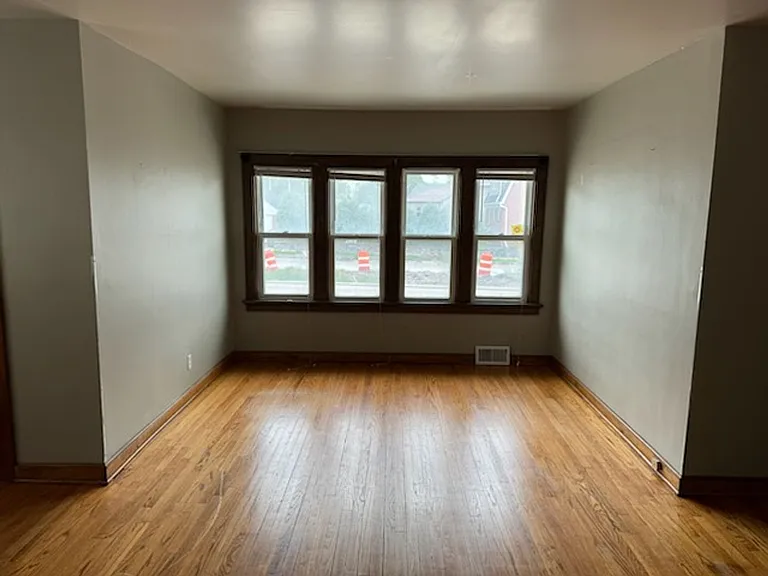 224-226 W Howard Ave — Photo 5