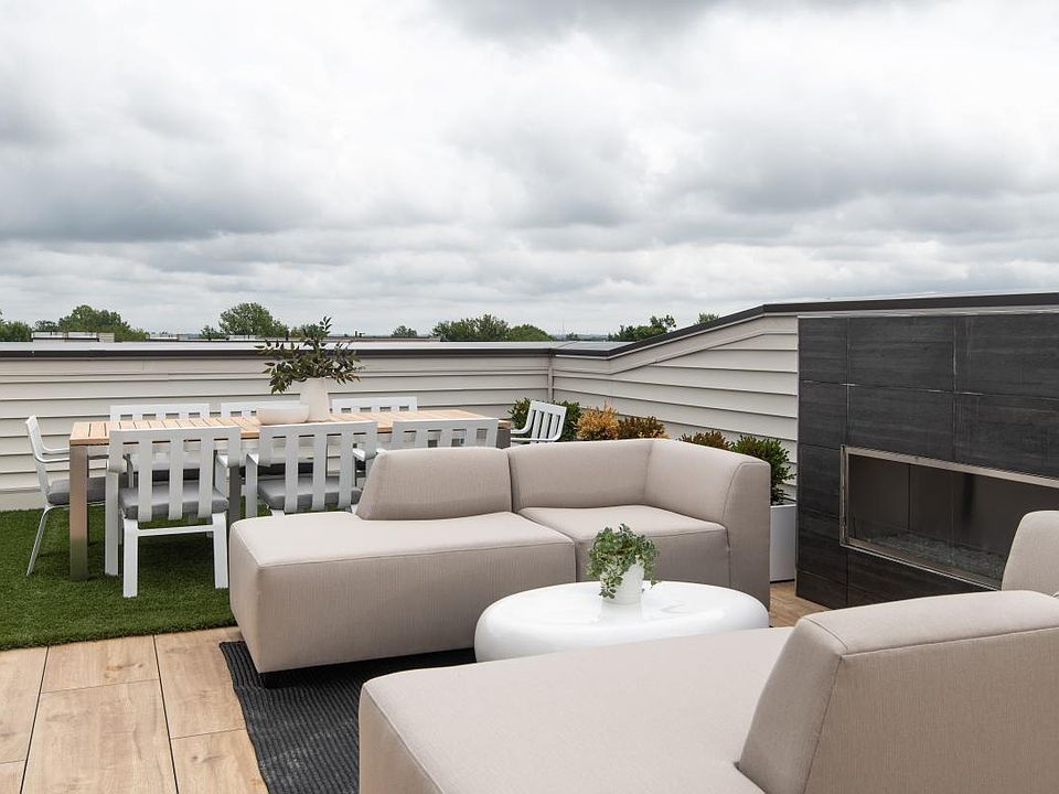 Rooftop terrace with fireplace