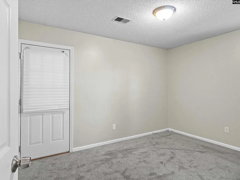 42 Halton Ct — Photo 22