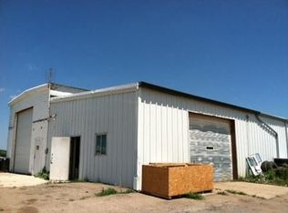 1407 Channel Rd, Norfolk, NE 68701