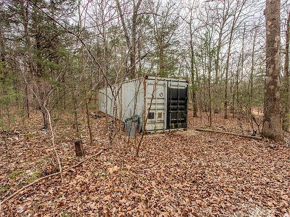5th image of 75 Onaga Dr