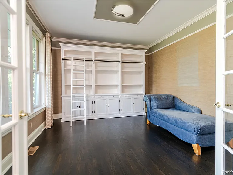 53 Pembroke Dr — Photo 8