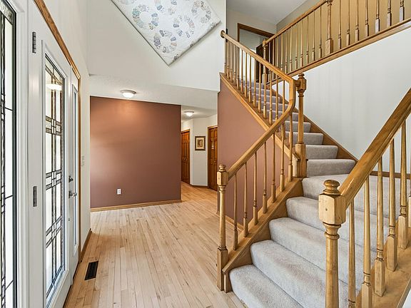 3rd image of 3771 Mount Vernon Ln