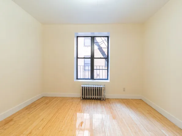 31 Ocean Parkway image 4 of 5