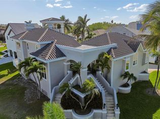 816 Ponce De Leon Dr, Tierra Verde, FL 33715