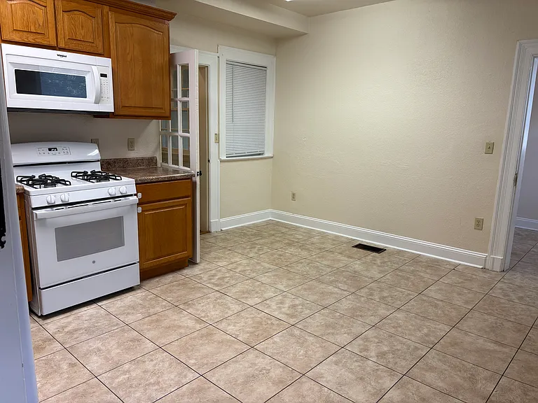 302 Inner Cir — Photo 19