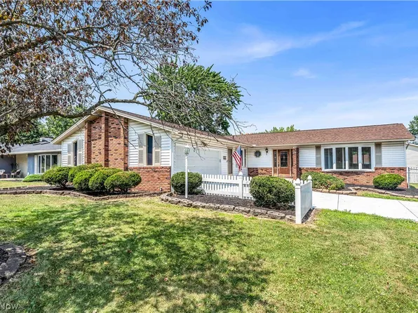 13574 Delaware Dr, Middleburg Heights, OH 44130