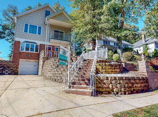 196 Lindenwood Rd, Staten Island, NY 10308
