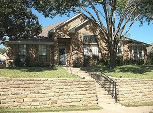 1137 Stonewall St, Garland, TX 75043