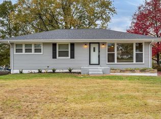 10315 Saint Katherine Ln, Saint Ann, MO