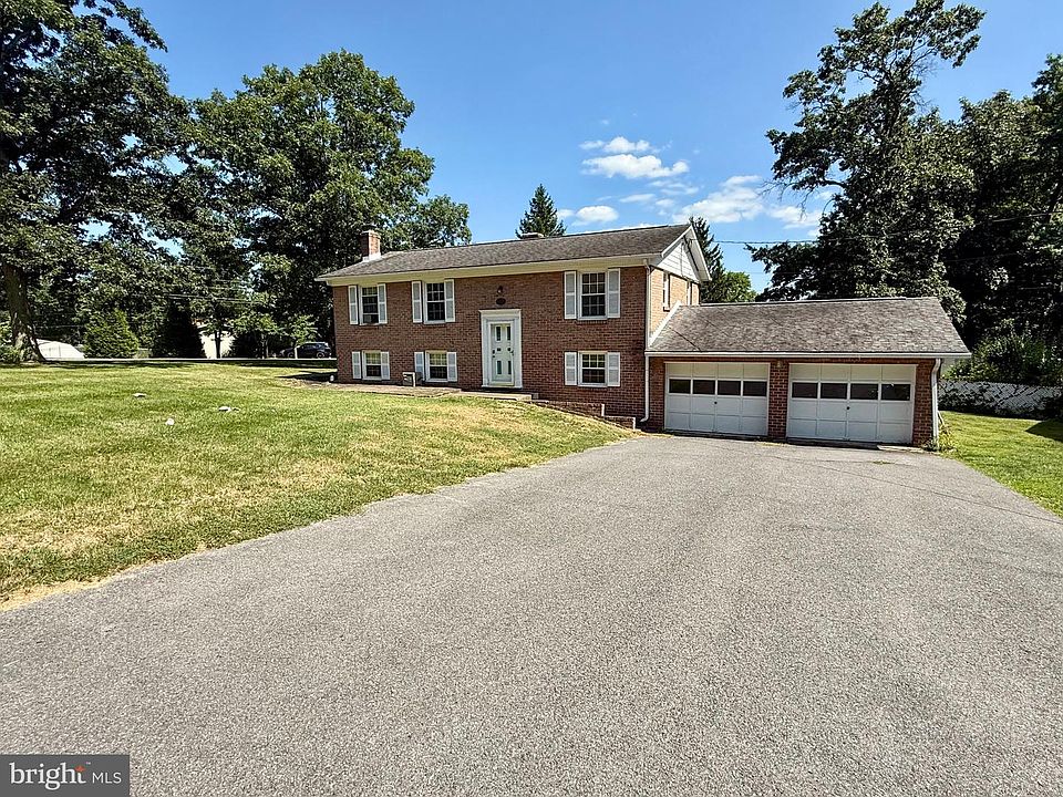 1st image of 15700 Acorn Ct SW