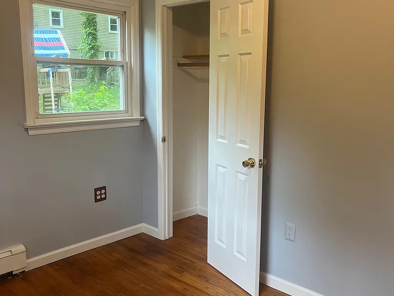 48 E Shore Dr — Photo 13