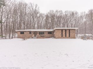 11644 Kerns Way, Fenton, MI 48430
