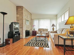 6017 N Lawndale Ave, Chicago, IL 60659
