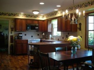 2065 Edgehill Dr, Furlong, PA 18925