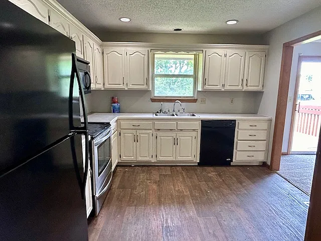 512 McDonald Rd — Photo 3