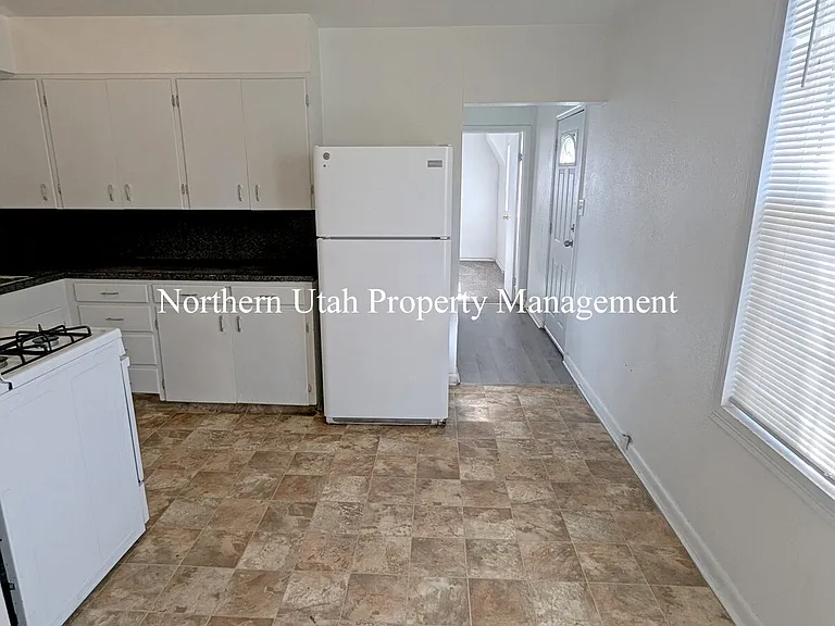 2870 Monroe Blvd #2 — Photo 5