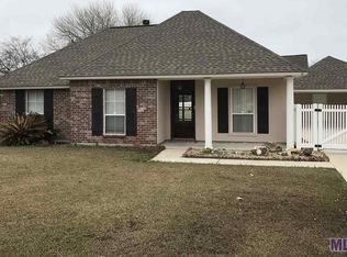 18116 Lake Indigo Dr, Baton Rouge, LA 70817