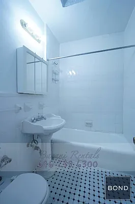 Rented by Bond New York | media 18