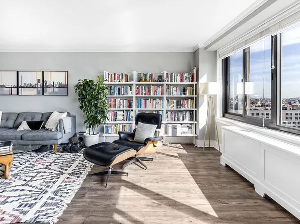 185 Hall St APT 1204, Brooklyn, NY 11205