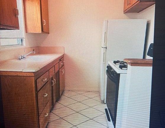 5th image of 3751 Midvale Ave APT 10