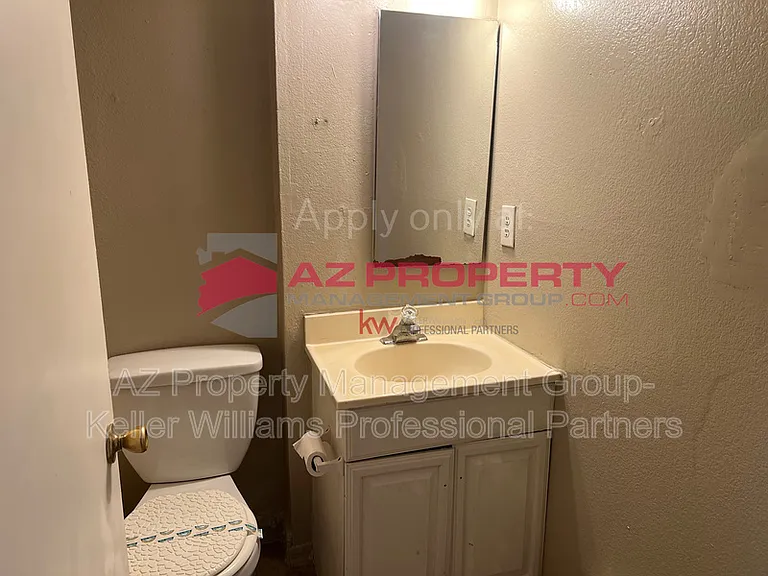 6738 N 55th Ave #4 — Photo 3