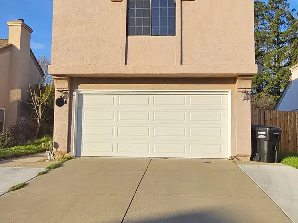 8825 La Margarita Way, Sacramento, CA 95828