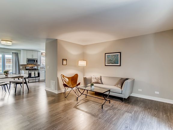 5th image of 5805 W Eddy St APT 1C