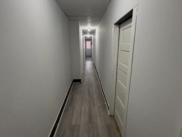 92 Carey Ave #3B — Photo 1
