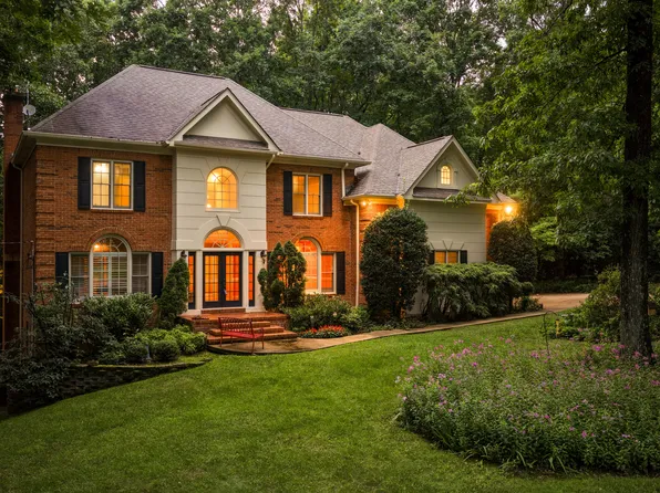 2917 Blue Teal Ln, Signal Mountain, TN 37377