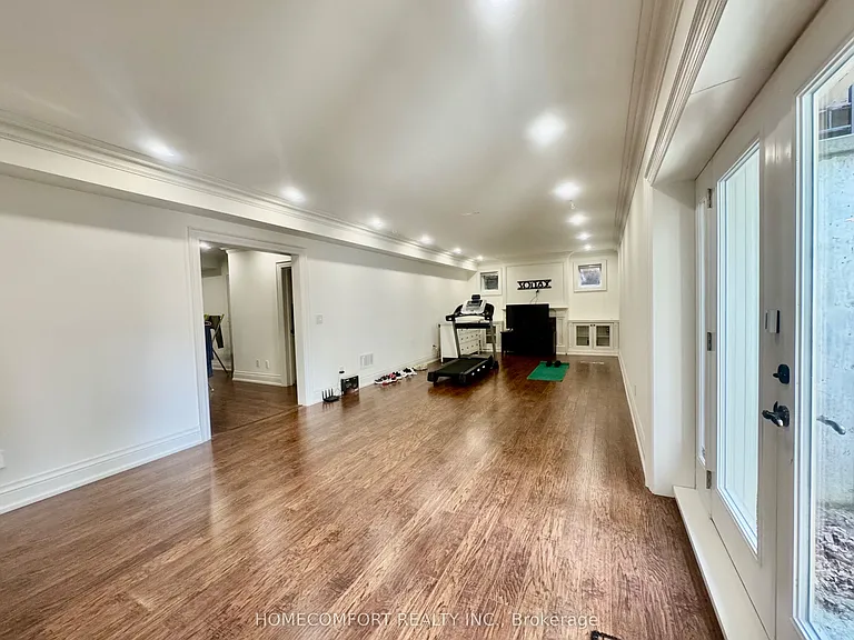 192 Kingsdale Ave #LOWER — Photo 9
