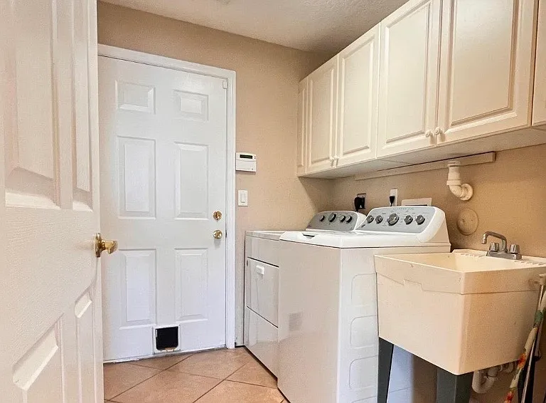 9546 Worswick Ct — Photo 10
