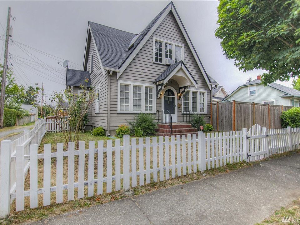 1st image of 1008 S Pine St