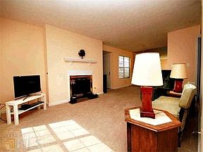 5th image of 1602 Glenleaf Dr
