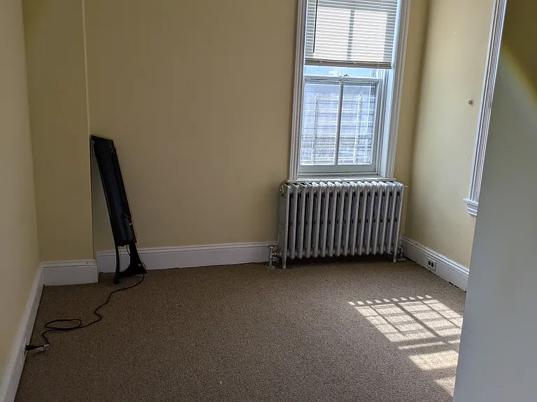 720 S Harrison St — Photo 5