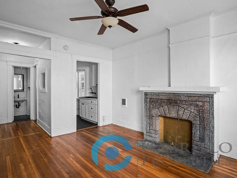 Casa Blanca Apartments — Photo 32
