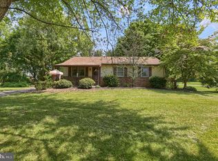 1406 Old Fritztown Rd, Sinking Spring, PA 19608