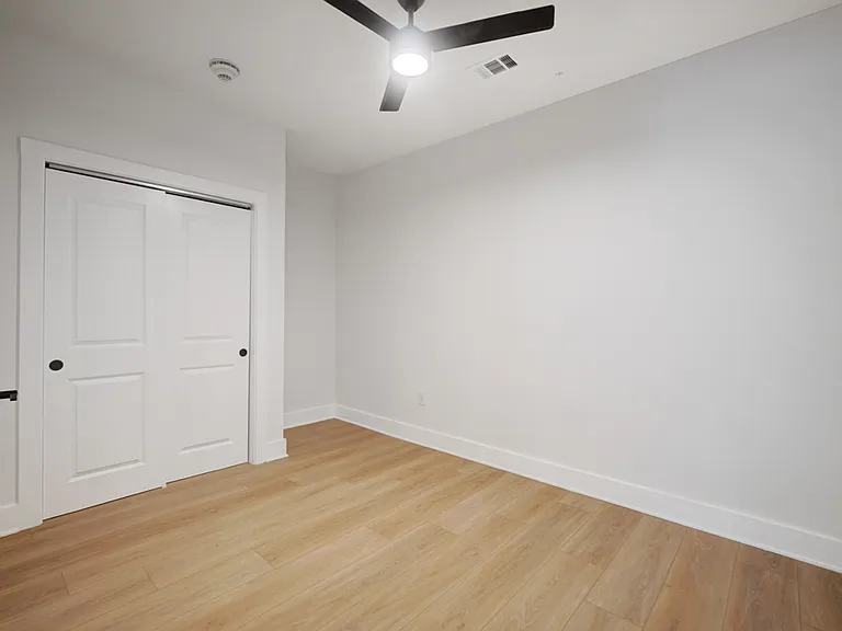 3000 Duval St #201 — Photo 9