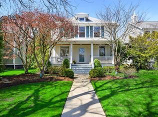 727 Park Ave, Wilmette, IL