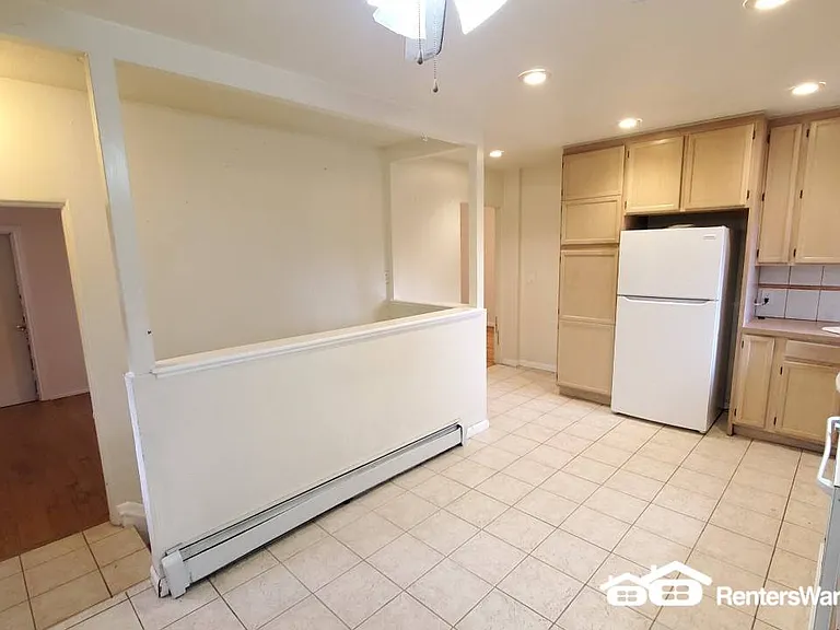 2225 S Cherry St — Photo 22